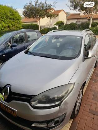 רנו מגאן אסטייט/ גראנד טור Expression אוט' 1.2 (132 כ''ס) בנזין 2016 למכירה במורשת