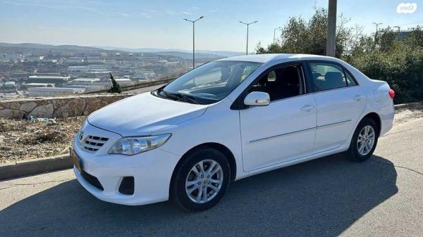 טויוטה קורולה Sun Plus 4 אוט' 1.6 (124 כ''ס) בנזין 2012 למכירה בברקן