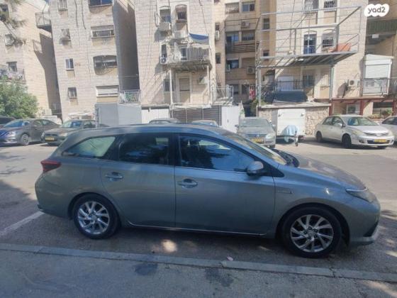 טויוטה אוריס הייבריד TS סטיישן הייבריד אוט' 1.8 (99 כ"ס) בנזין 2016 למכירה בירושלים