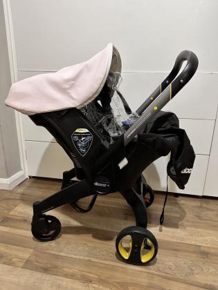 עגלת מושב דונה לרכב עם