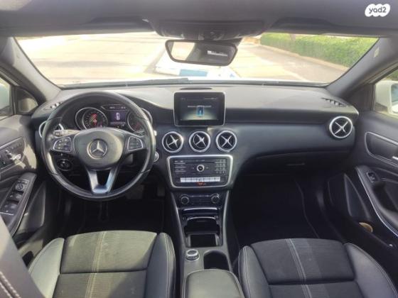 מרצדס A-Class A200 AMG FL אוט' 1.6 (156 כ"ס) בנזין 2017 למכירה בנתניה