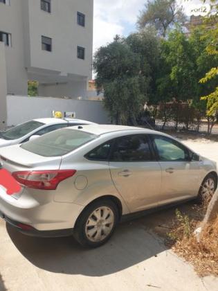 פורד פוקוס Trend סדאן אוט' 1.6 (125 כ"ס) בנזין 2014 למכירה ברמלה