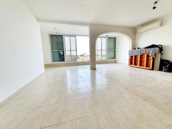 דירה 2.5 חדרים להשכרה בחולון | קפלן 2 | גרין