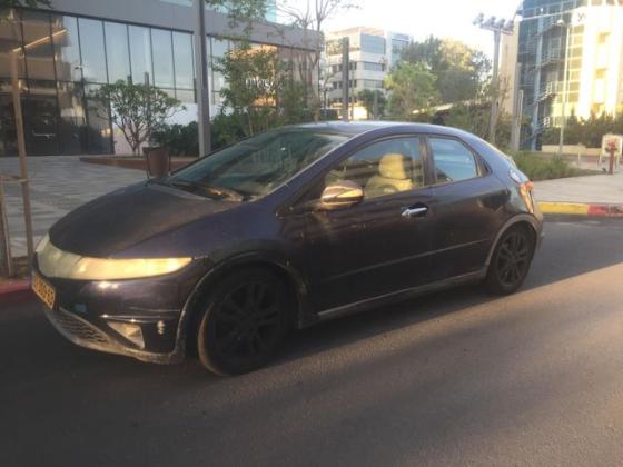 הונדה סיוויק האצ'בק החדשה Comfort רובוטית 1.8 (140 כ''ס) בנזין 2007 למכירה בפתח תקווה