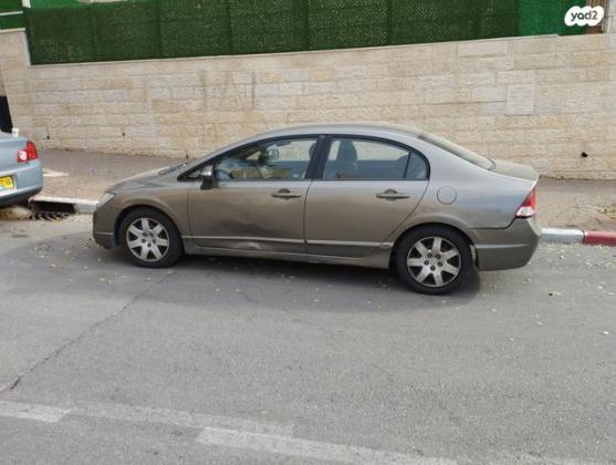 הונדה סיוויק סדאן החדשה LS אוט' 1.8 (140 כ''ס) בנזין 2007 למכירה בירושלים