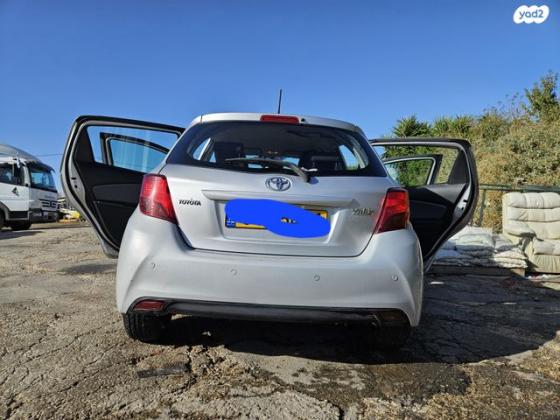 טויוטה יאריס Sol אוט' 1.3 (99 כ"ס) בנזין 2016 למכירה בירושלים