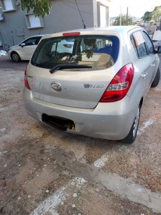 יונדאי i20 GLI אוט' 1.4 (100 כ"ס) בנזין 2011 למכירה בראש העין