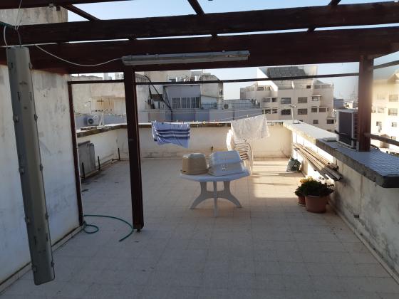 האדמו"ר מבעלזא 21 (רובע ג)