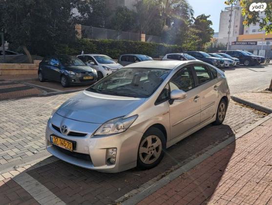 טויוטה פריוס GLI הייבריד אוט' 1.8 (99 כ"ס) בנזין 2010 למכירה ברחובות
