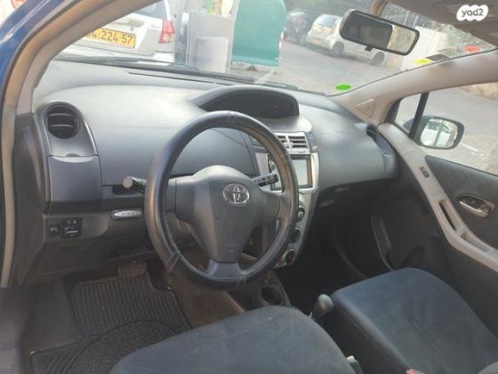 טויוטה יאריס Sol רובוטית 1.3 (87 כ"ס) בנזין 2008 למכירה בגדרה