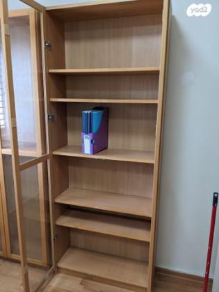 ארון ספרים בילי של איקיאה