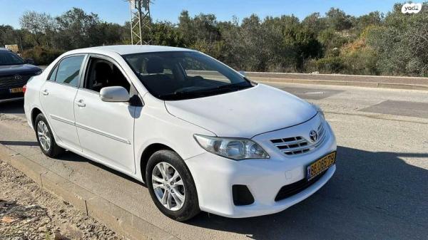 טויוטה קורולה Sun Plus 4 אוט' 1.6 (124 כ''ס) בנזין 2012 למכירה בברקן