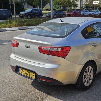 קיה ריו LX סדאן אוט' 1.4 (109 כ''ס) בנזין 2013 למכירה בגני תקווה
