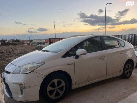 טויוטה פריוס GLI הייבריד אוט' 1.8 (99 כ"ס) בנזין 2015 למכירה בנטור
