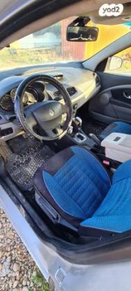 רנו פלואנס E1 אוט' דיזל 1.5 (110 כ''ס) דיזל 2012 למכירה בחורה