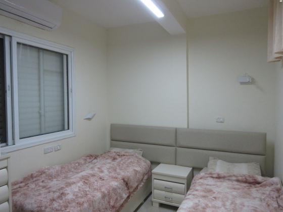 השניים 27 (פרדס כץ ויסודות)