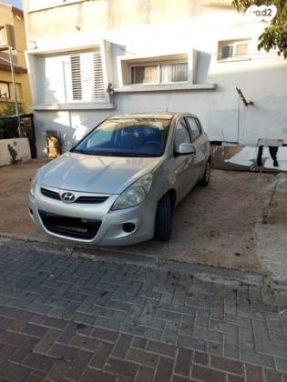 יונדאי i20 GLI אוט' 1.4 (100 כ"ס) בנזין 2011 למכירה בראש העין