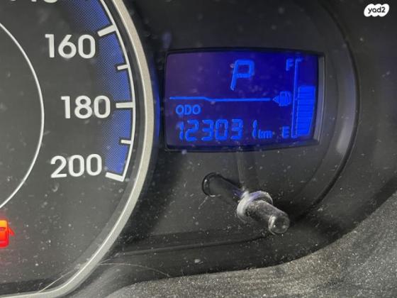 יונדאי i10 Inspire אוט' 1.1 (69 כ"ס) בנזין 2011 למכירה בכפר סבא