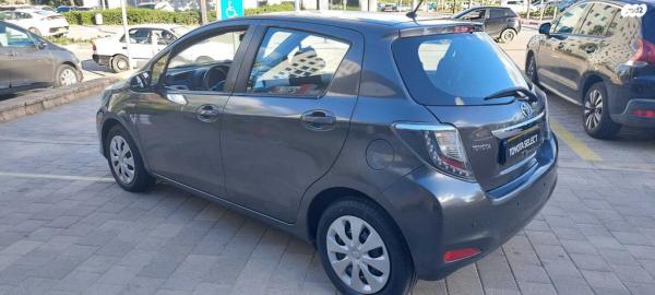 טויוטה יאריס הייבריד Hybrid אוט' 1.5 (74 כ''ס) בנזין 2014 למכירה ברעננה