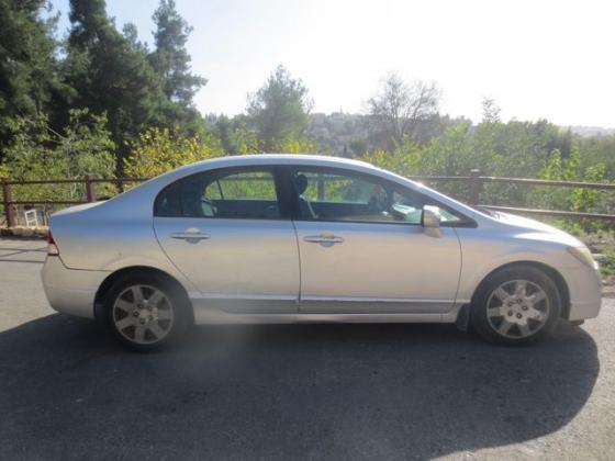 הונדה סיוויק סדאן החדשה Comfort אוט' 1.8 (140 כ''ס) בנזין 2009 למכירה בירושלים
