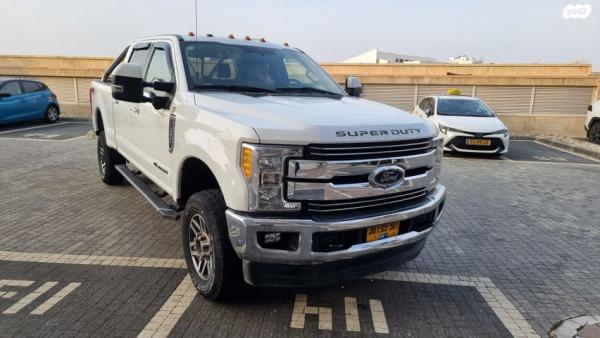פורד F-350 4X4 Lariat דאבל קבינה אוט' דיזל 6.7 (440 כ''ס) דיזל 2018 למכירה ביבנה