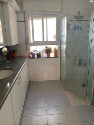 דוד ניב 8 (פסגת זאב מערב)