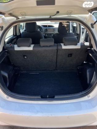 טויוטה יאריס הייבריד Eco אוט' 1.5 (73 כ''ס) בנזין 2019 למכירה במרחביה מושב