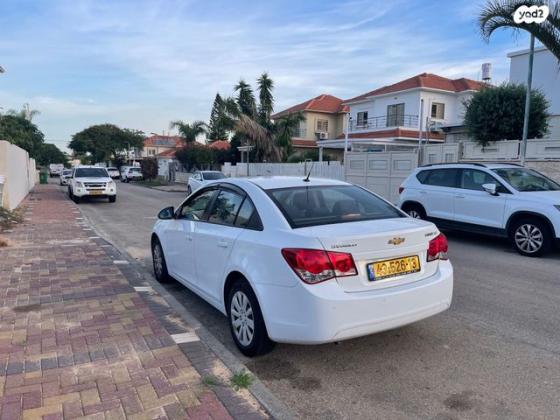 שברולט קרוז LS סדאן אוט' 1.6 (124 כ"ס) בנזין 2012 למכירה בחדרה