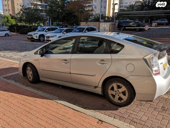 טויוטה פריוס GLI הייבריד אוט' 1.8 (99 כ"ס) בנזין 2010 למכירה ברחובות