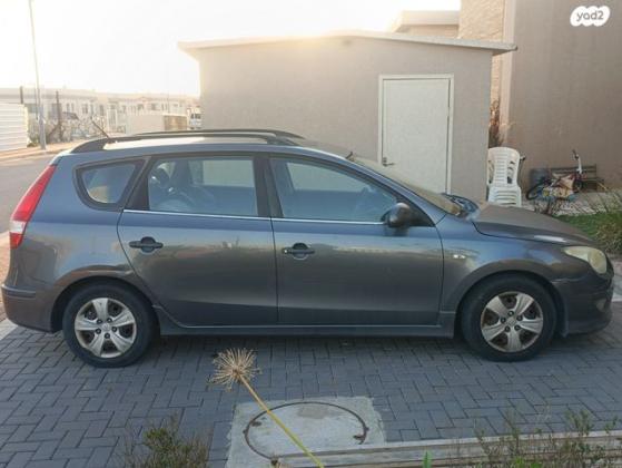 יונדאי i30CW Inspire סטיישן אוט' 1.6 (126 כ''ס) בנזין 2010 למכירה בראש העין