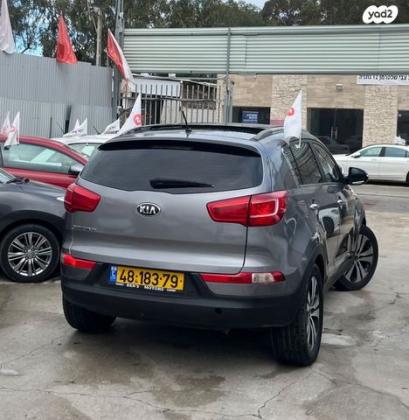קיה ספורטז' 4X4 Premium אוט' 2.0 (163 כ''ס) בנזין 2012 למכירה בנתניה