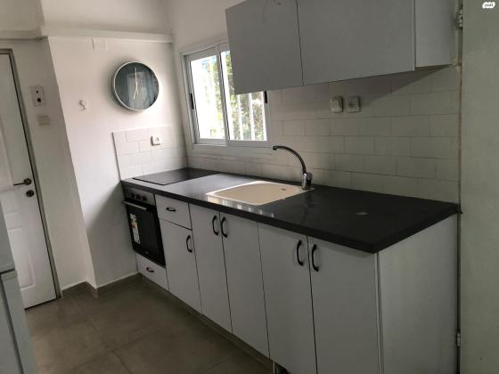 האיסיים 1 (שכונה ד)