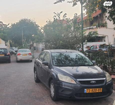 פורד פוקוס Trend סדאן אוט' 1.6 (100 כ''ס) בנזין 2008 למכירה בגדרה