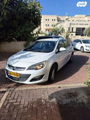 אופל אסטרה Berlina Enjoy סדאן אוט' 1.4 (140 כ"ס) בנזין 2016 למכירה בבית שמש