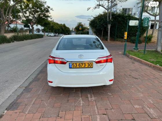 טויוטה קורולה Sun אוט' 1.6 (132 כ"ס) בנזין 2014 למכירה בתל אביב יפו