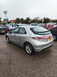 הונדה סיוויק האצ'בק החדשה Comfort אוט' 1.8 (140 כ''ס) בנזין 2011 למ