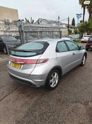 הונדה סיוויק האצ'בק החדשה Comfort אוט' 1.8 (140 כ''ס) בנזין 2011 למ