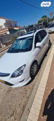 יונדאי i30CW Inspire סטיישן אוט' 1.6 (126 כ''ס) בנזין 2011 למכירה בקר