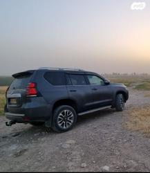 טויוטה לנד קרוזר ארוך Sahara אוט' 7 מק' דיזל 5 דל' 2.8 (204 כ"ס) די