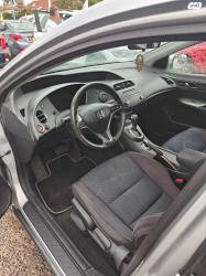 הונדה סיוויק האצ'בק החדשה Comfort אוט' 1.8 (140 כ''ס) בנזין 2011 למ
