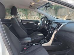 יונדאי i30 Inspire סטיישן אוט' 1.6 (135 כ"ס) בנזין 2014 למכירה בבית 