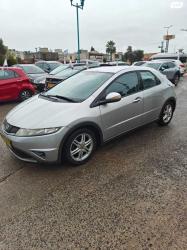 הונדה סיוויק האצ'בק החדשה Comfort אוט' 1.8 (140 כ''ס) בנזין 2011 למ