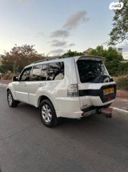 מיצובישי פג'רו ארוך 4X4 Desert אוט' דיזל 7 מק' 3.2 (200 כ"ס) דיזל 201