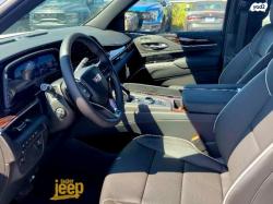 קאדילק אסקלייד 4X4 Platinum ESV אוט' 6 מק' 6.2 (420 כ''ס) בנזין 2022 למכ