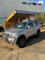 מיצובישי פג'רו קצר 4X4 GLS אוט' דיזל 5 מק' 3.2 (160 כ''ס) דיזל 2004 ל
