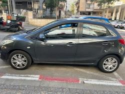 מאזדה H Dynamic אוט' 1.5 (103 כ"ס) בנזין 2015 למכירה בבת ים