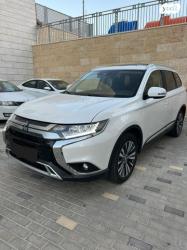 מיצובישי אאוטלנדר Instyle אוט' 7 מק' 2.0 (150 כ"ס) בנזין 2021 למכיר