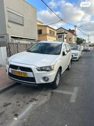 מיצובישי אאוטלנדר Invite אוט' 5 מק' 2.0 (147 כ''ס) בנזין 2013 למכיר