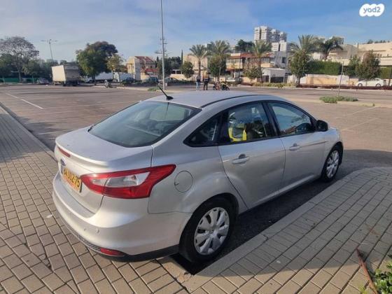 פורד פוקוס Trend סדאן אוט' 1.6 (125 כ"ס) בנזין 2012 למכירה ברחובות