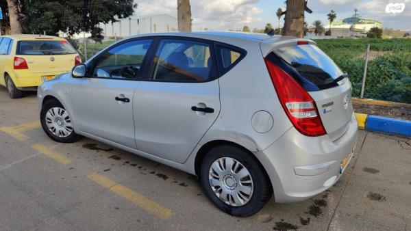 יונדאי i30 Inspire אוט' 1.6 (126 כ''ס) בנזין 2009 למכירה בנתניה